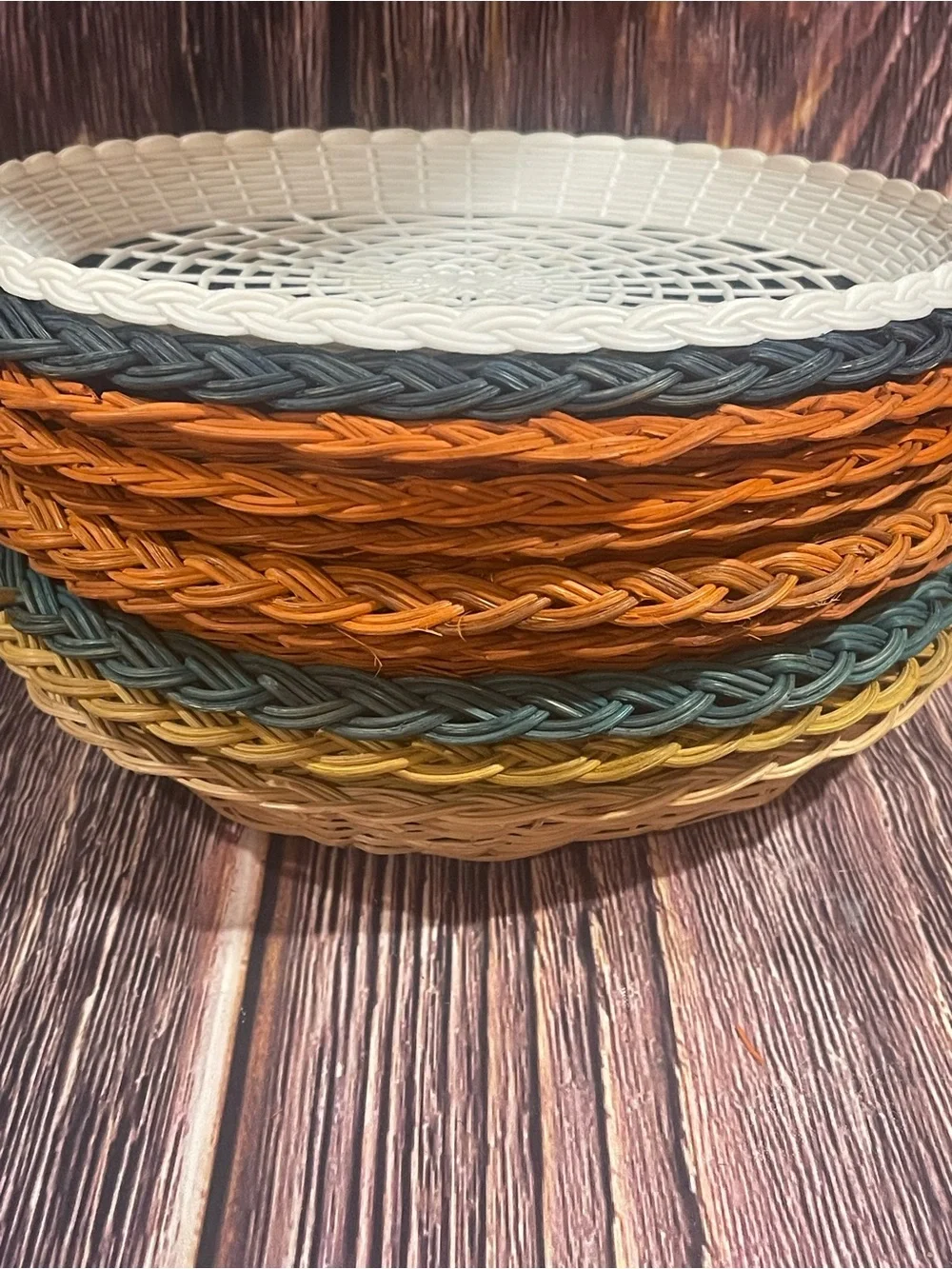 Wicker Plate Holder Woven Multi Color Set Of 10 Orange green tan Brown 9” & 8”